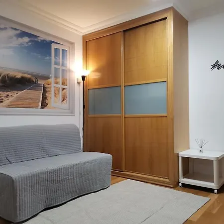 Plaza America 40 M2 アパート *